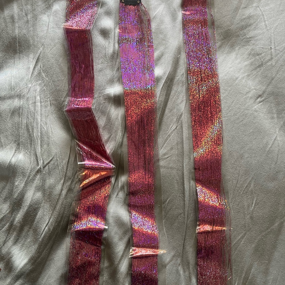 Shimmering Pink Hair Tinsel Extensions